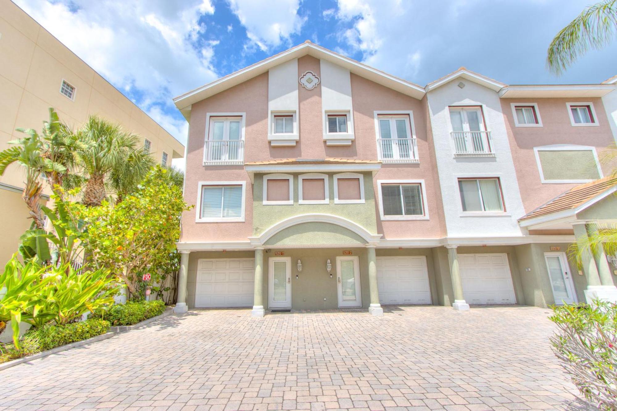 Bayway Luxury Waterfront Townhome & Pool شاطئ كليرووتر المظهر الخارجي الصورة