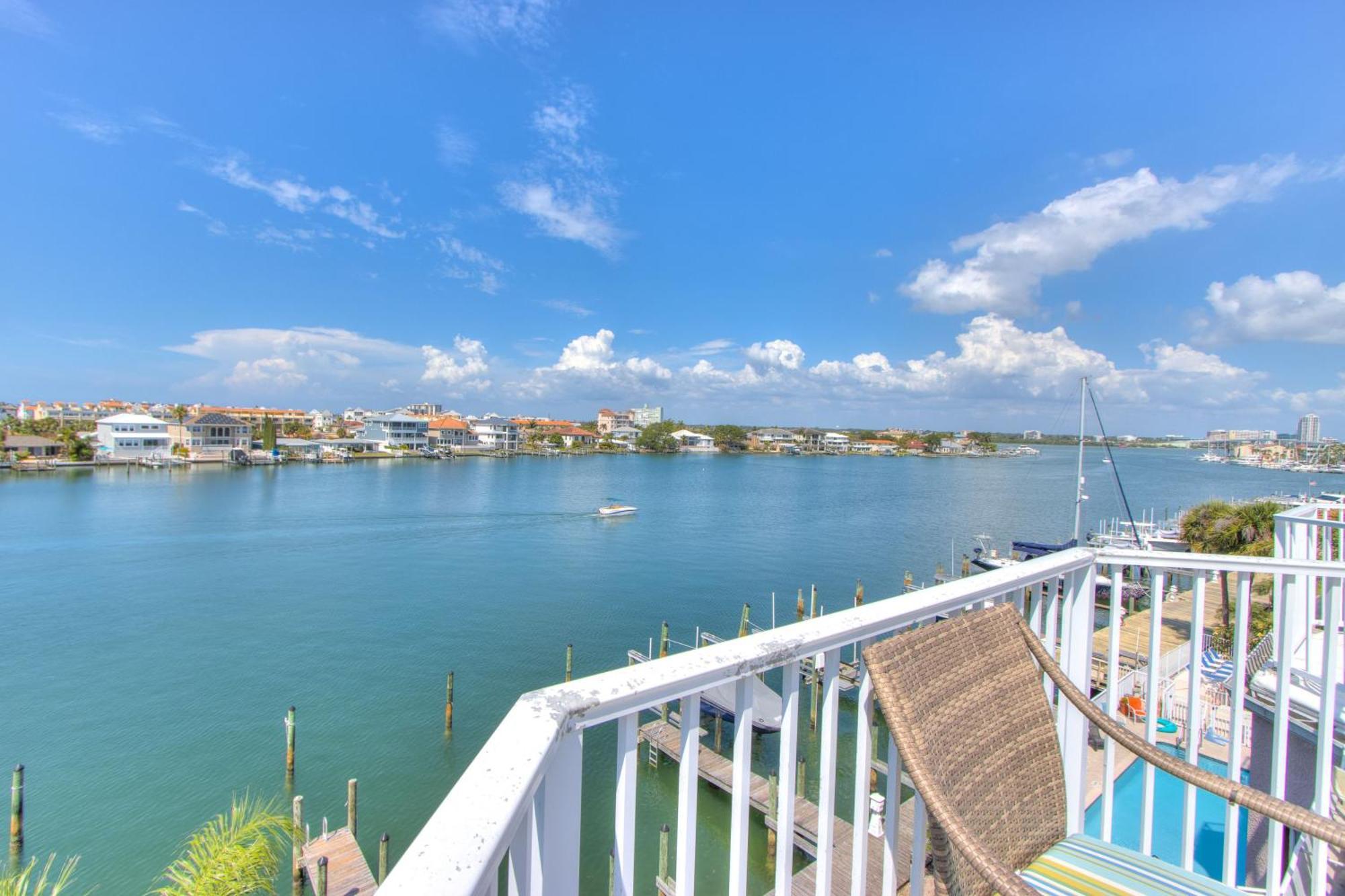Bayway Luxury Waterfront Townhome & Pool شاطئ كليرووتر المظهر الخارجي الصورة