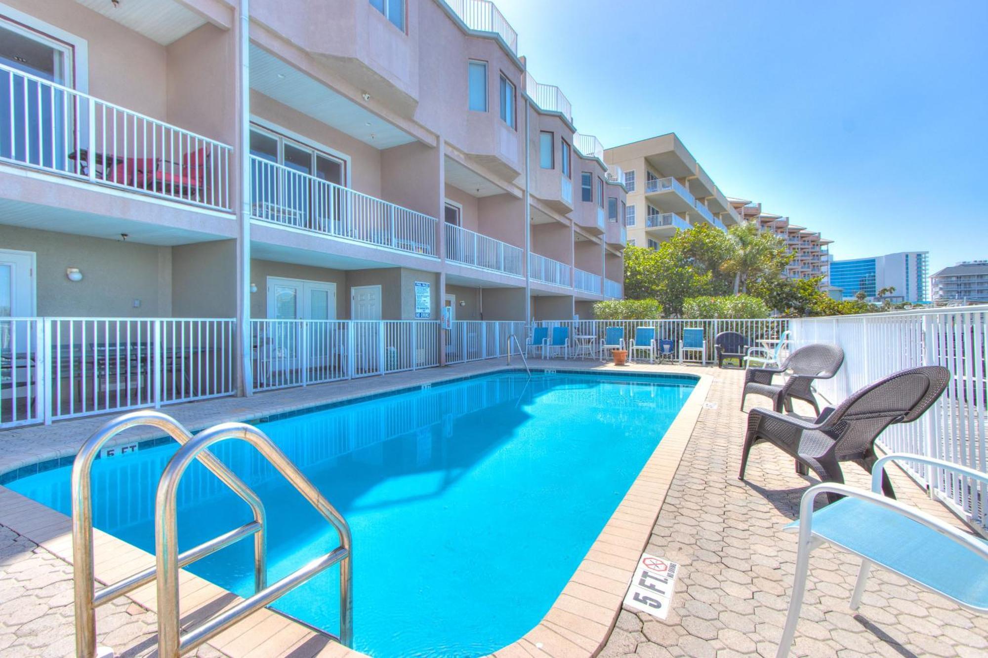 Bayway Luxury Waterfront Townhome & Pool شاطئ كليرووتر المظهر الخارجي الصورة