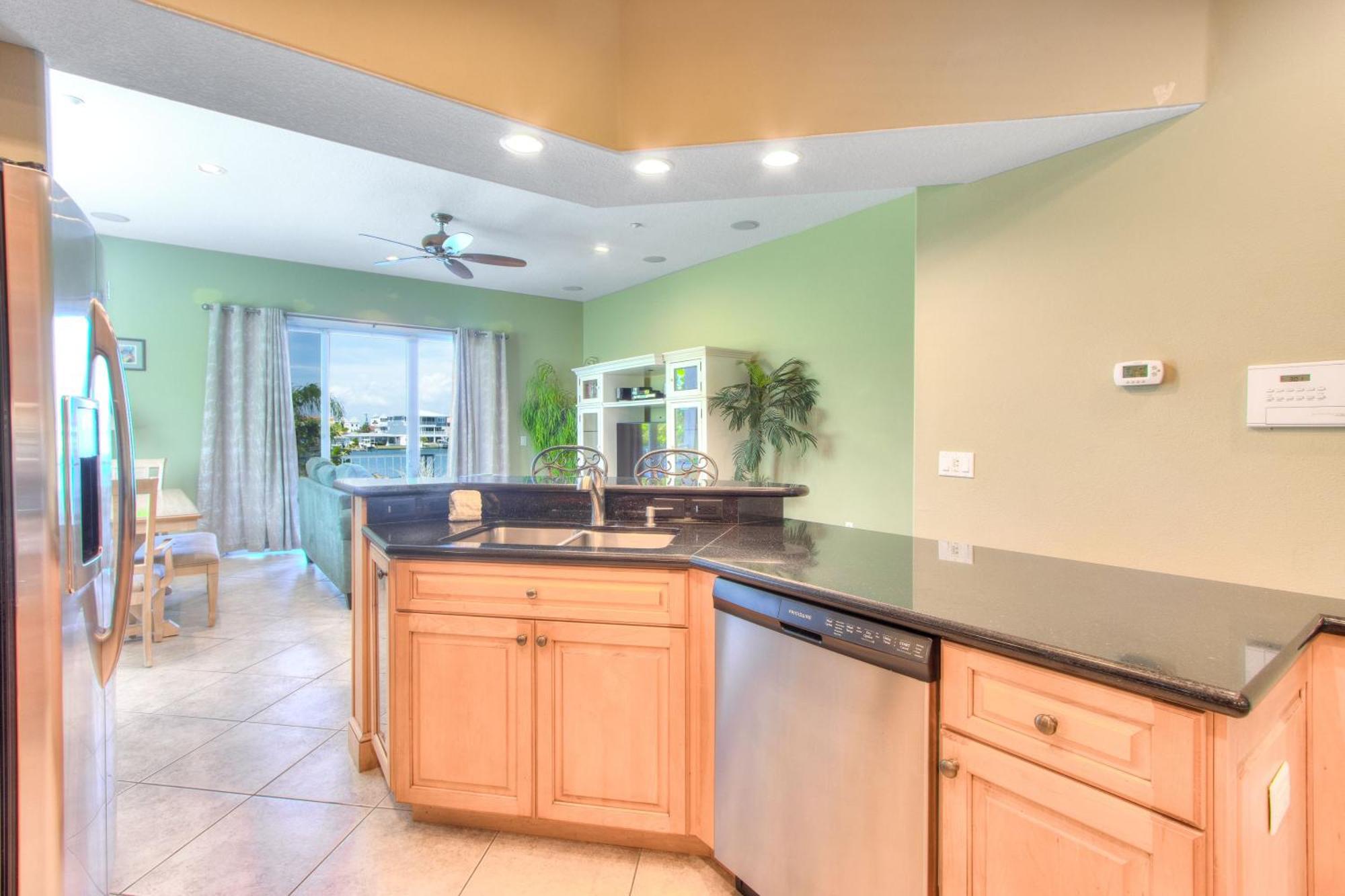 Bayway Luxury Waterfront Townhome & Pool شاطئ كليرووتر المظهر الخارجي الصورة