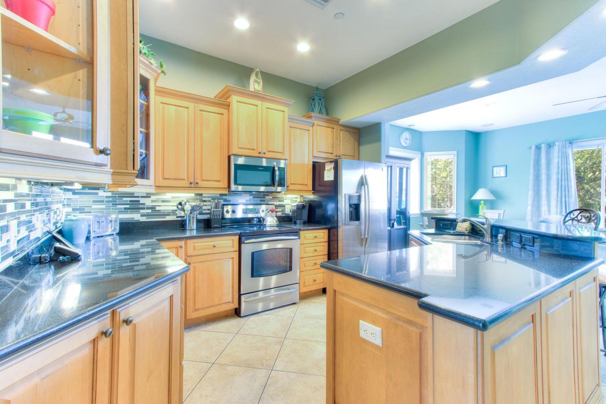 Bayway Luxury Waterfront Townhome & Pool شاطئ كليرووتر المظهر الخارجي الصورة